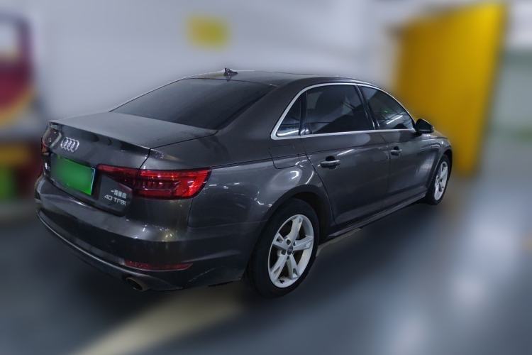 Used Audi A4L 2017 Plus 40 TFSI Fashion Model Rear Right 45 Deg
