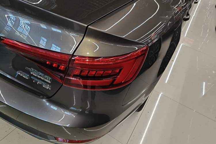 Used Audi A4L 2017 40 TFSI Ambition Edition Right Rear Taillight