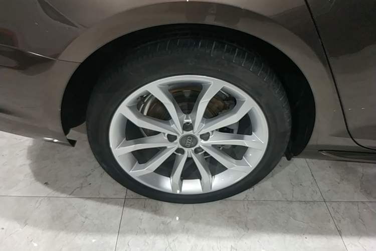 Used Audi A4L 2017 40 TFSI Style Edition Right Rear Wheel Hub