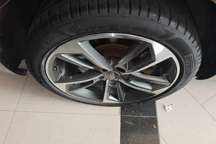Used Audi A4L 2017 45 TFSI quattro Sport Edition Right Rear Wheel Hub