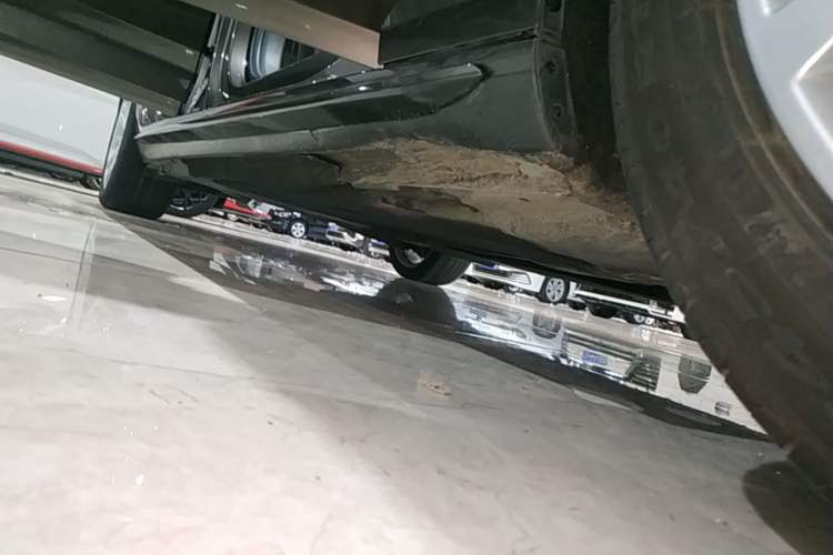 Used Audi A4L 2017 40 TFSI Style Edition Right Side Sill