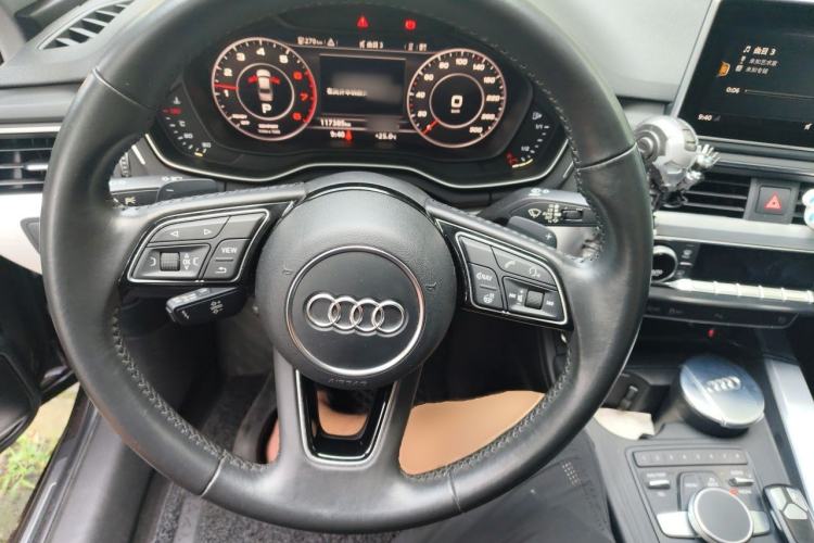 Used Audi A4L 2017 40 TFSI Sport Edition Steering Wheel