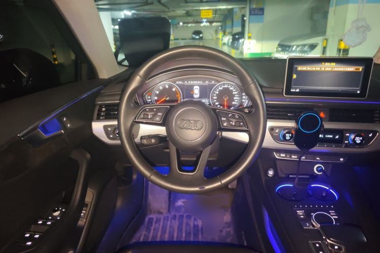 Used Audi A4L 2017 40 TFSI Fashion Model Steering Wheel