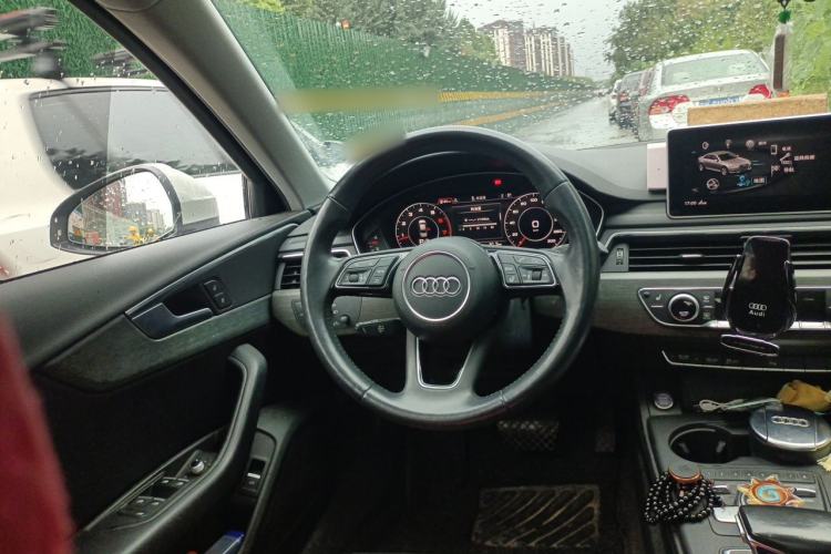 Used Audi A4L 2017 40 TFSI Style Edition Steering Wheel
