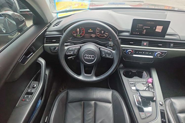 Used Audi A4L 2017 40 TFSI Style Edition Steering Wheel