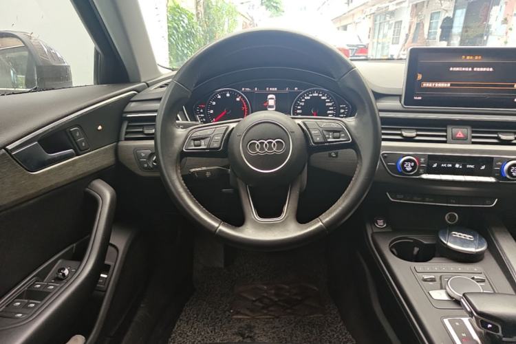Used Audi A4L 2017 40 TFSI Style Edition Steering Wheel