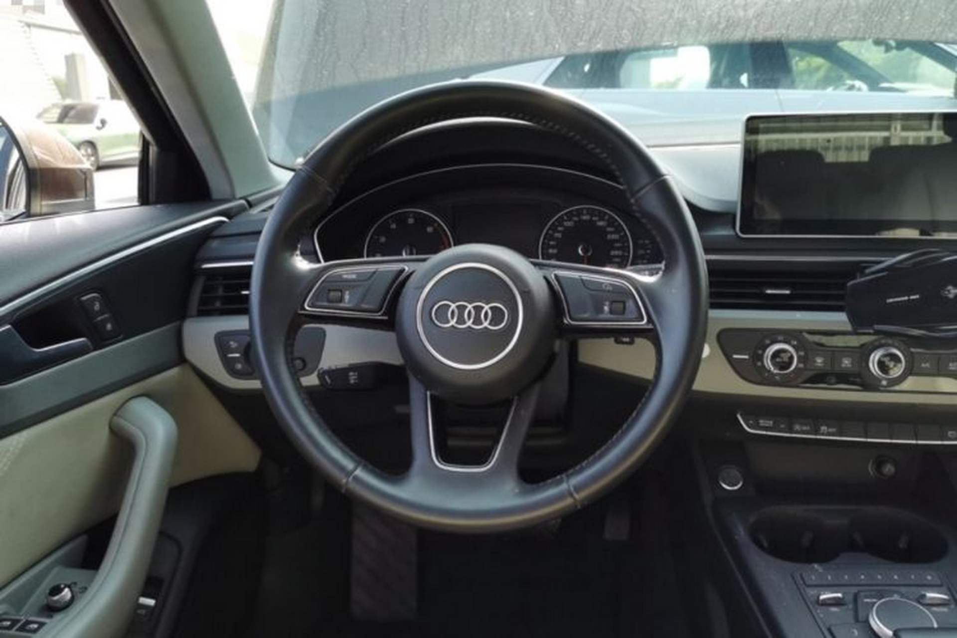Used Audi A4L 2017 40 TFSI Ambition Edition Steering Wheel