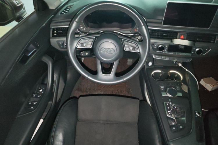Used Audi A4L 2017 45 TFSI quattro Style Edition Steering Wheel