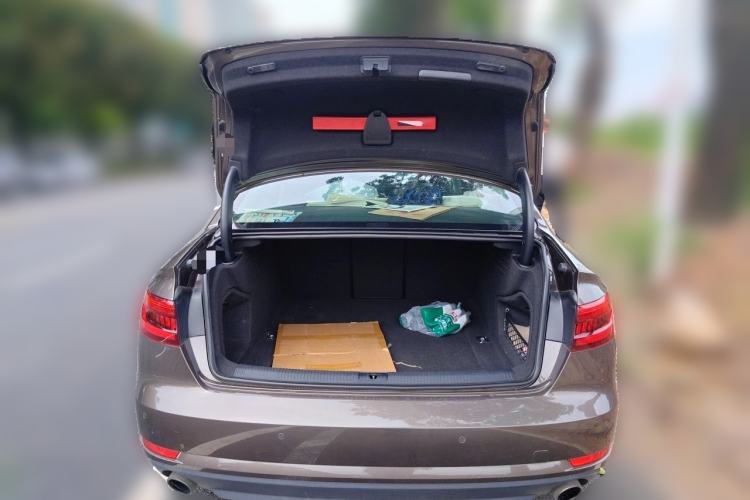 Used Audi A4L 2017 40 TFSI Ambition Edition Trunk