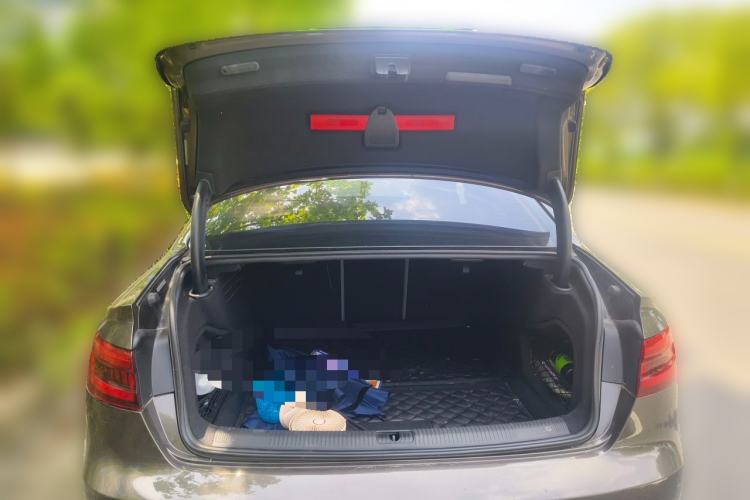 Used Audi A4L 2017 40 TFSI Style Edition Trunk