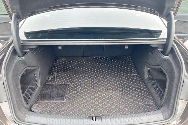 Used Audi A4L 2017 45 TFSI quattro Sport Edition Trunk