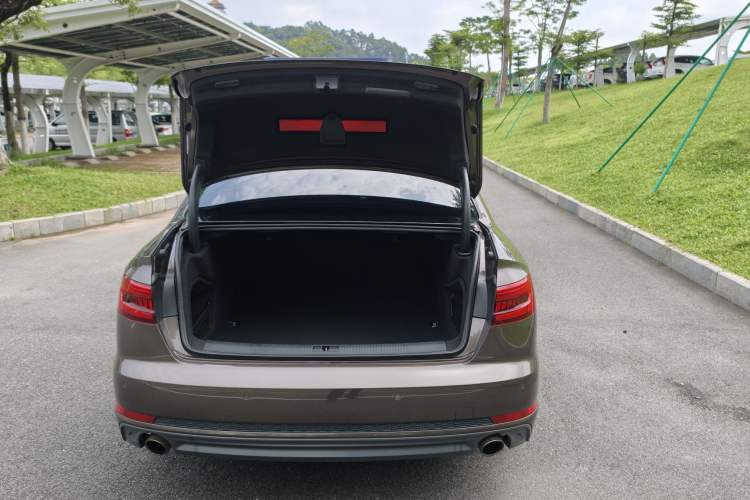 Used Audi A4L 2017 45 TFSI quattro Sport Edition Trunk