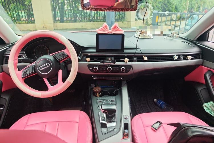 Used Audi A4L 2017 40 TFSI Fashion Model Center Console
