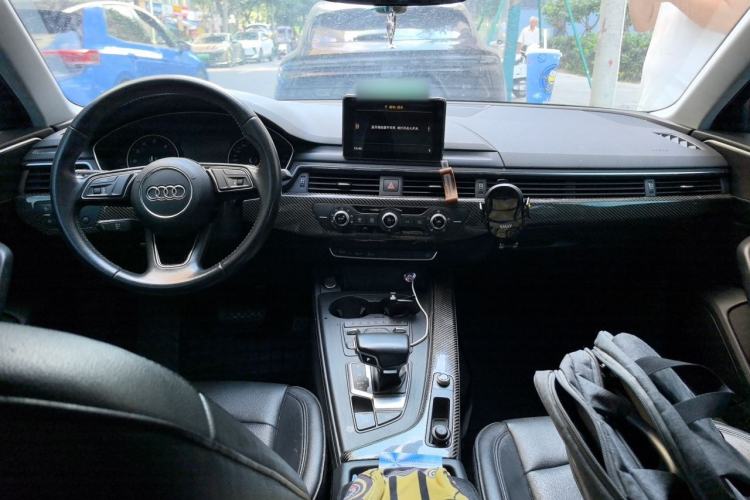 Used Audi A4L 2017 40 TFSI Ambition Edition Center Console