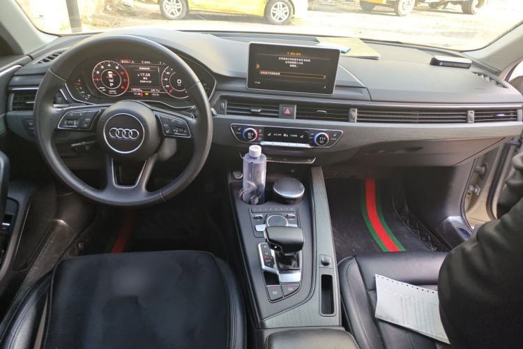 Used Audi A4L 2017 40 TFSI Style Edition Center Console