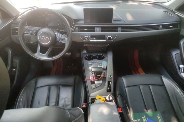 Used Audi A4L 2017 40 TFSI Style Edition Center Console