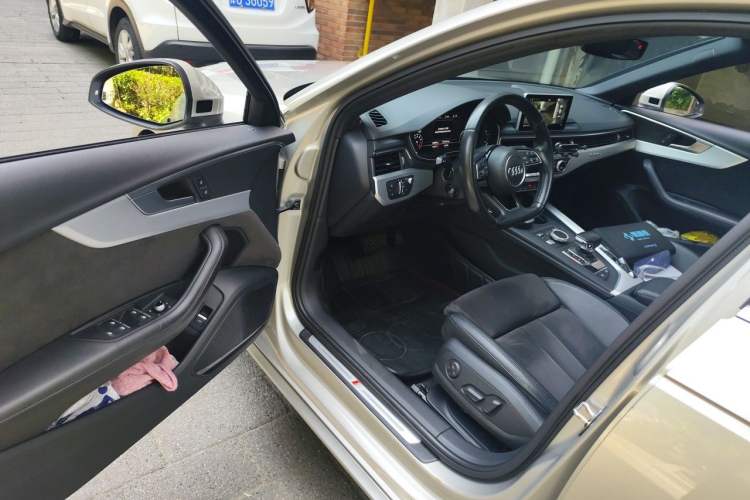 Used Audi A4L 2017 45 TFSI quattro Sport Edition Driver Seat