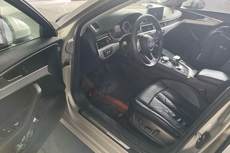 Used Audi A4L 2017 Plus 40 TFSI Fashion Model Driver Seat