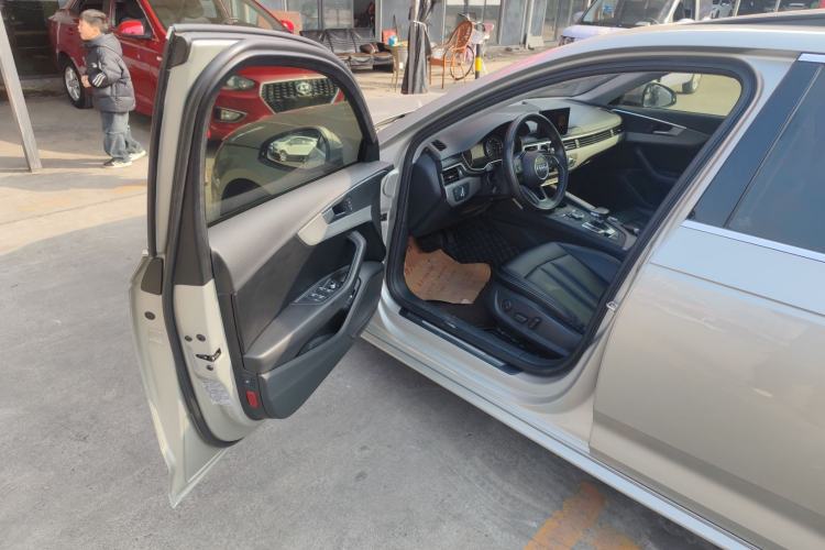 Used Audi A4L 2017 Plus 40 TFSI Ambition Model Driver Seat