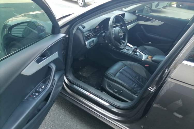Used Audi A4L 2017 40 TFSI Style Edition Driver Seat