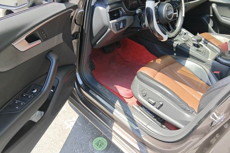 Used Audi A4L 2017 40 TFSI Ambition Edition Driver Seat