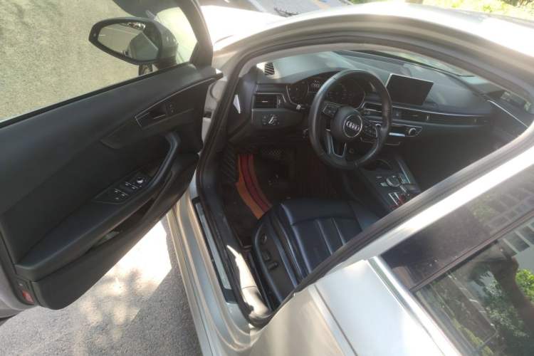 Used Audi A4L 2017 40 TFSI Style Edition Driver Seat