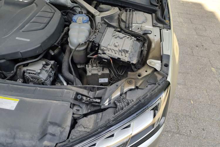 Used Audi A4L 2017 45 TFSI quattro Sport Edition Engine Bay Left