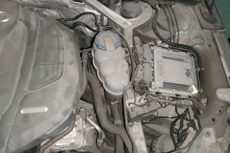 Used Audi A4L 2017 40 TFSI Style Edition Engine Bay Left