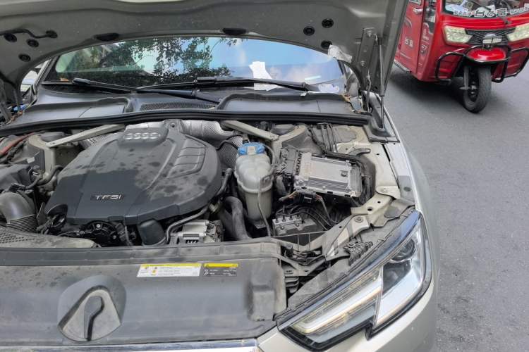 Used Audi A4L 2017 40 TFSI Ambition Edition Engine Bay Left