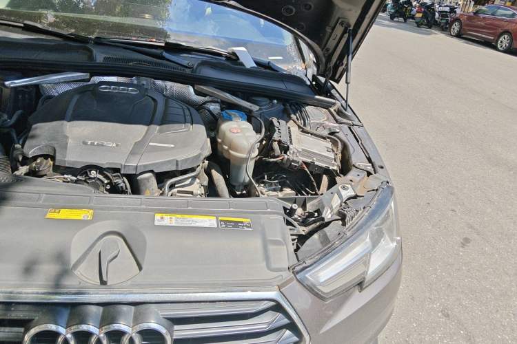 Used Audi A4L 2017 40 TFSI Ambition Edition Engine Bay Left