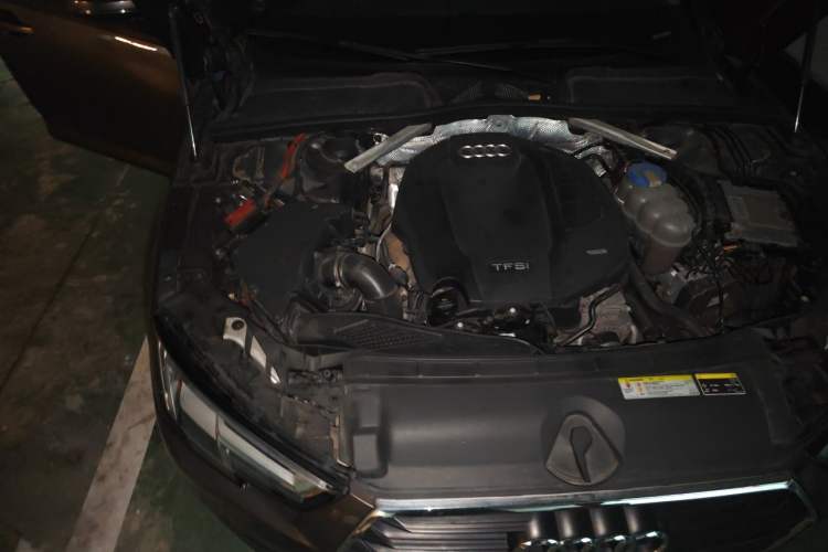 Used Audi A4L 2017 Plus 40 TFSI Fashion Model Engine Bay Right
