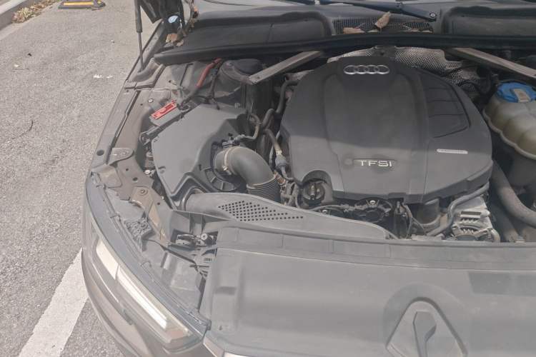 Used Audi A4L 2017 40 TFSI Fashion Model Engine Bay Right
