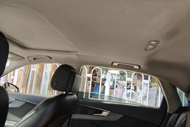 Used Audi A4L 2017 40 TFSI Ambition Edition Headliner