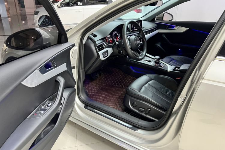 Used Audi A4L 2017 40 TFSI Fashion Model Interior 1