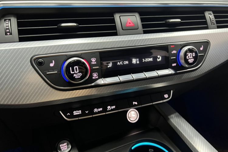 Used Audi A4L 2017 40 TFSI Fashion Model Interior 11