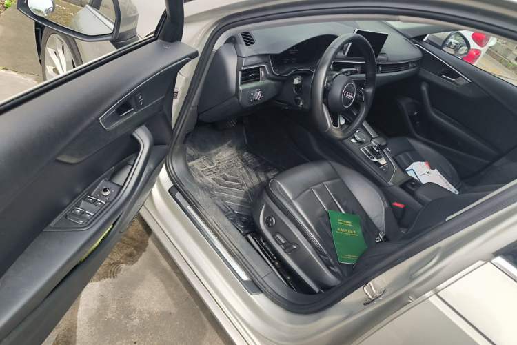 Used Audi A4L 2017 40 TFSI Style Edition Interior 3