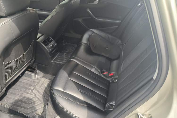 Used Audi A4L 2017 40 TFSI Style Edition Interior 4