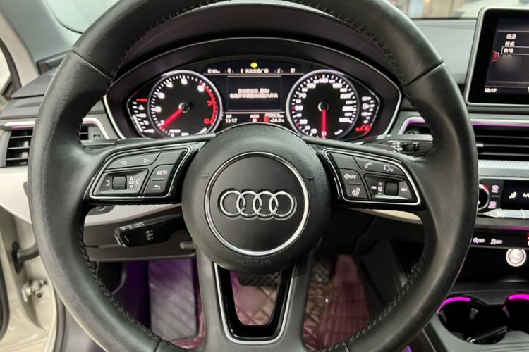 Used Audi A4L 2017 40 TFSI Fashion Model Interior 5