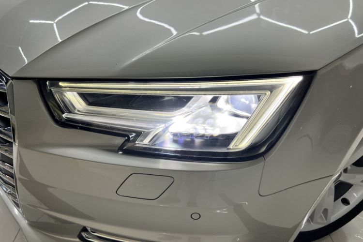 Used Audi A4L 2017 40 TFSI Fashion Model Left Front Headlight
