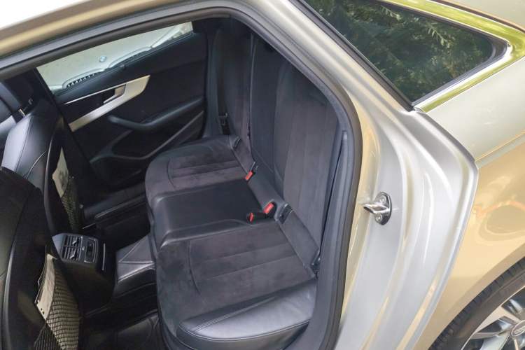 Used Audi A4L 2017 45 TFSI quattro Sport Edition Left Rear Seat