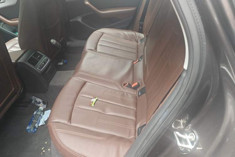 Used Audi A4L 2017 40 TFSI Fashion Model Left Rear Seat