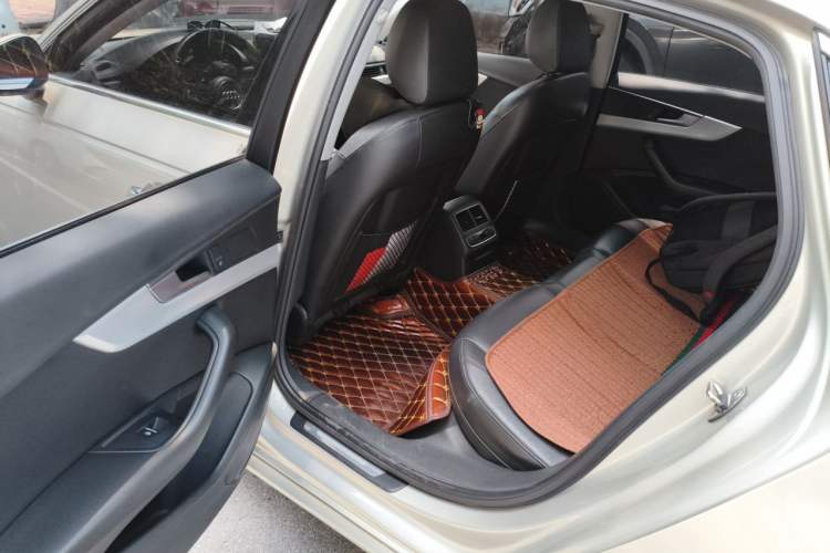 Used Audi A4L 2017 Plus 40 TFSI Ambition Model Left Rear Seat