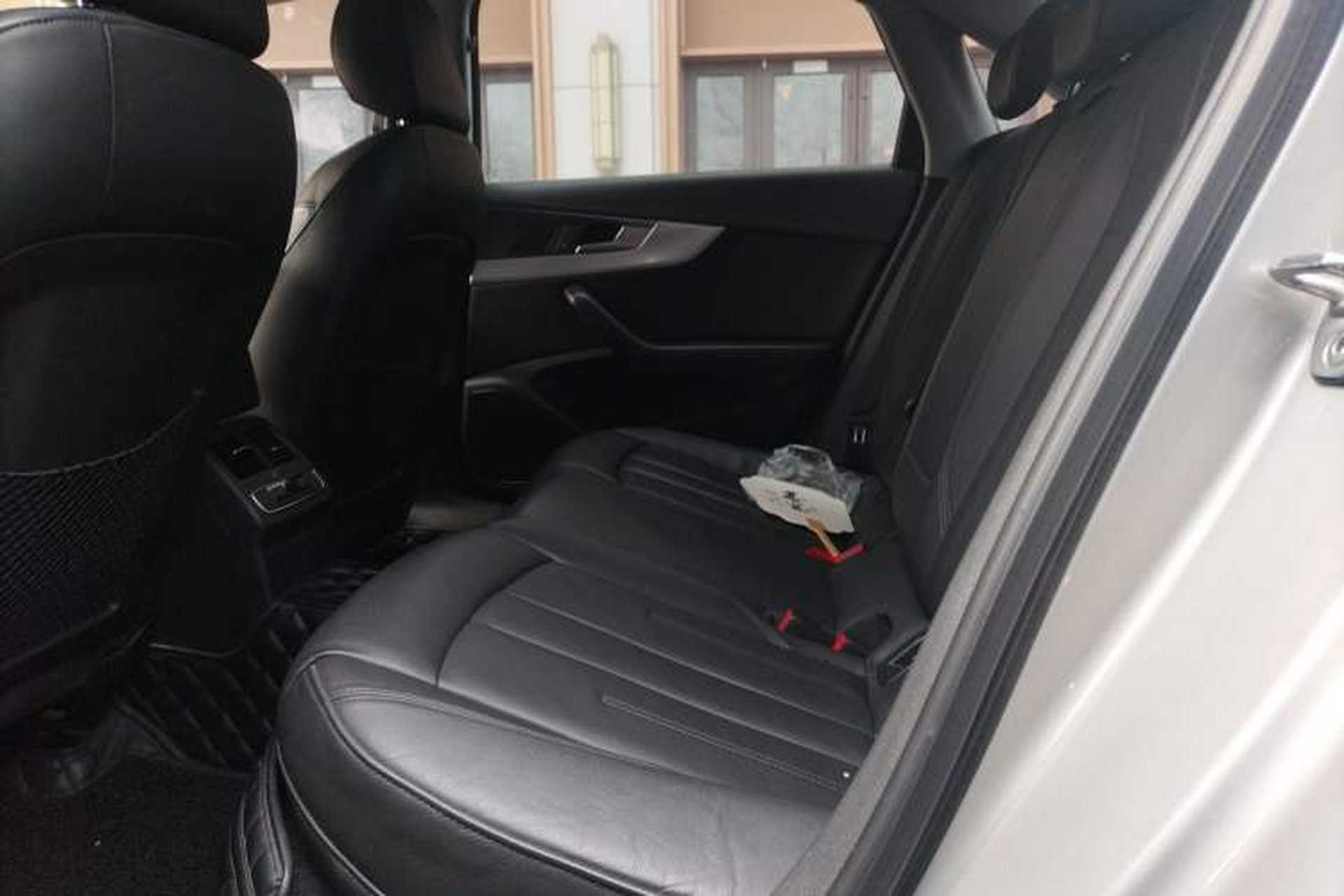Used Audi A4L 2017 Plus 40 TFSI Fashion Model Left Rear Seat