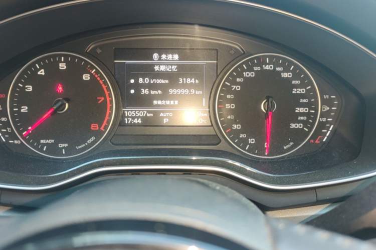 Used Audi A4L 2017 Plus 40 TFSI Ambition Model Odometer Close Up