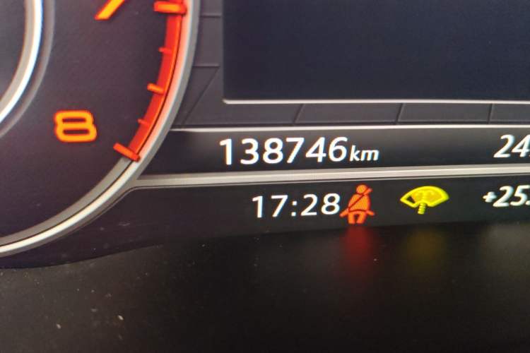 Used Audi A4L 2017 40 TFSI Style Edition Odometer Close Up