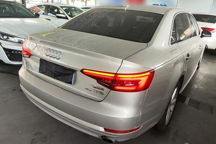 Used Audi A4L 2017 Plus 40 TFSI Fashion Model Rear Right 45 Deg