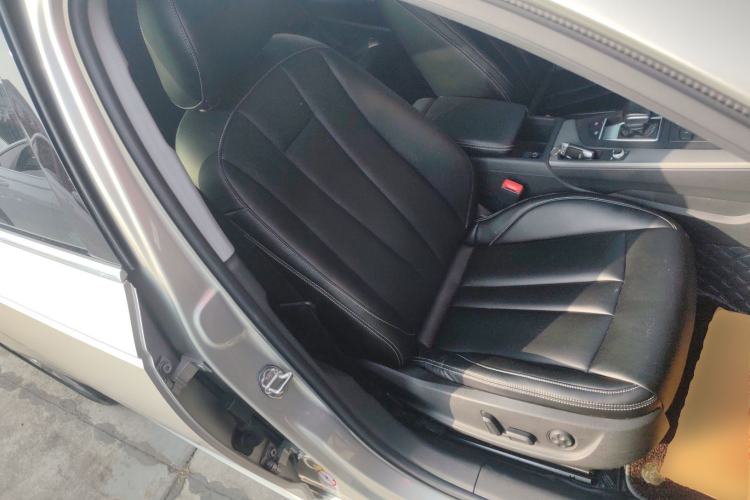 Used Audi A4L 2017 Plus 40 TFSI Ambition Model Right Front Seat