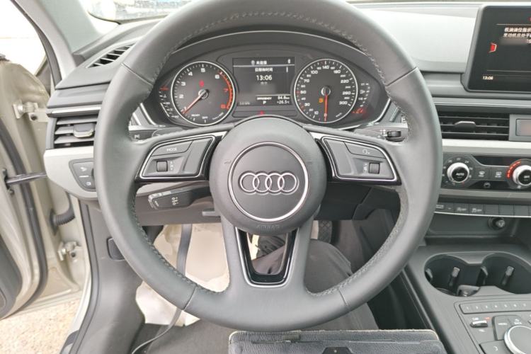 Used Audi A4L 2017 40 TFSI Ambition Edition Steering Wheel