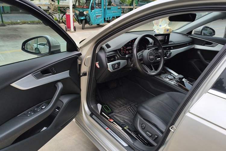 Used Audi A4L 2017 40 TFSI Sport Edition Driver Seat