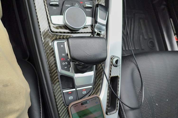 Used Audi A4L 2017 40 TFSI Sport Edition Gear Lever